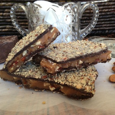20 oz. gourmet (dark chocolate) english toffee