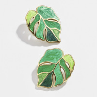LEAF STUD EARRINGS - Thumbnail 1