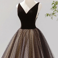 Black V-neck tulle short prom dress homecoming dress - Thumbnail 1