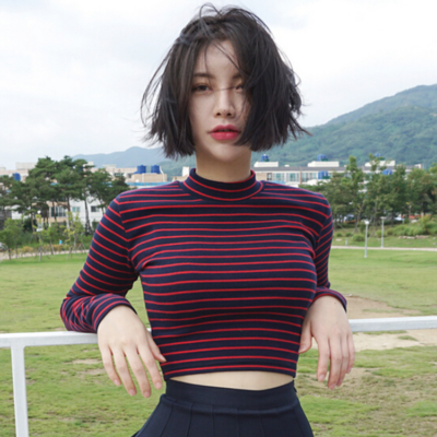Stripe mock neck crop top - Thumbnail 5
