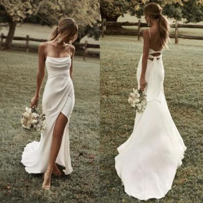 Elegant beach ivory bridal gown with slit - Thumbnail 3