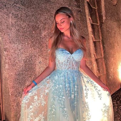Cute sweetheart light blue tulle long prom dresses with appliques