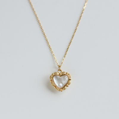Beautiful luxury gold framed heart shaped cystal chain pendant necklace - Thumbnail 5