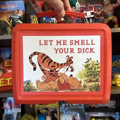 Smelling winnie lunchbox 