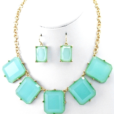 Addison statement necklace in light mint