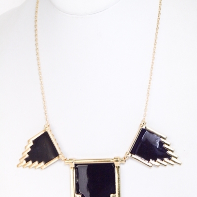 Nera necklace