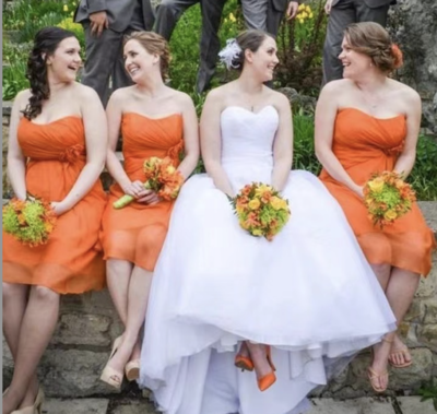 Short Empire Orange Bridesmaid Dresses with Handmade Flowers 