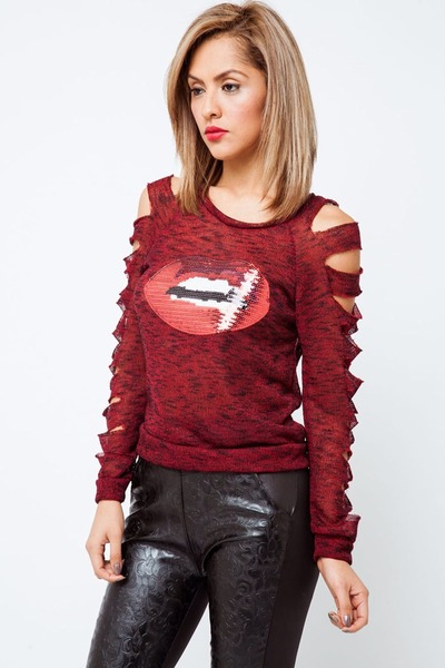 Lips cut sleeve sequence top