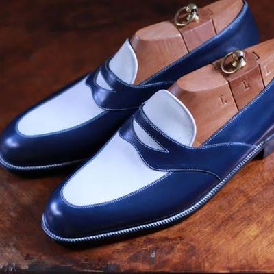 Unique men's hand stitch blue white moccasin on loafer shoes, leather wedding shoes