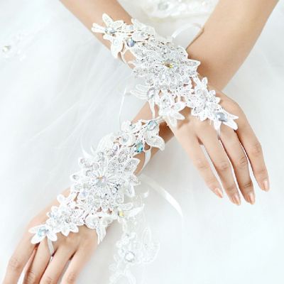 Whtie vintage style lace sequin rhinestone wedding bridal short gloves