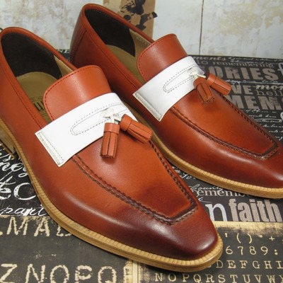 Hot sale men's hand stitch christmas shoes, genuine leather tassels loafer formal shoes