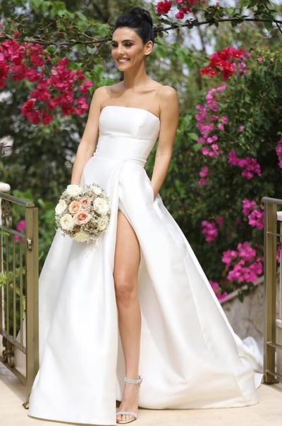 Charming Strapless Leg Slit Satin Wedding Dress with Pockets
