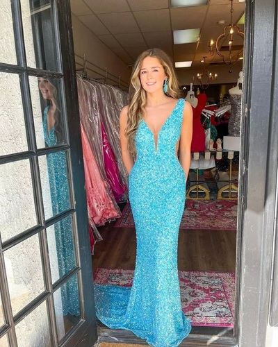 Cute Mermaid V Neck Blue Sequins Long Prom Dresses