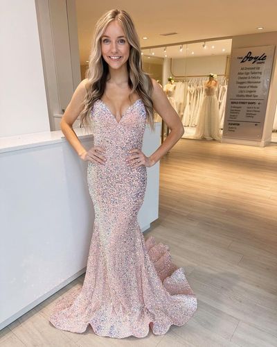 Charming Mermaid V Neck Blush Pink Sequins Prom Dresses