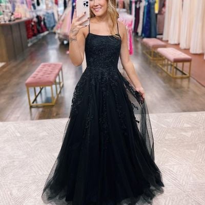 Cute a line scoop neck black tulle prom dresses with appliques