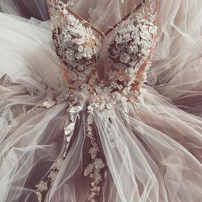 A-line spaghetti straps v neck long tulle prom dresses 