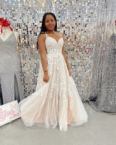 Cute A Line Sweetheart Champagne Tulle White Lace Prom Dresses