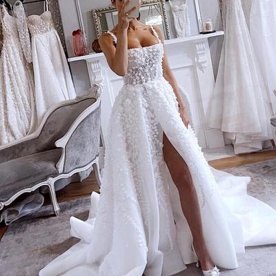 Vintage square neck tulle wedding dresses with lace appliques - Thumbnail 1