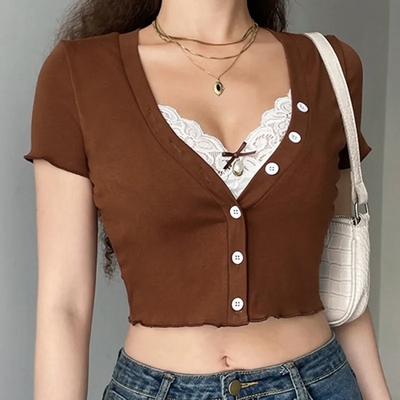Sweet lace button v neck cropped short sleeve t-shirt - Thumbnail 3