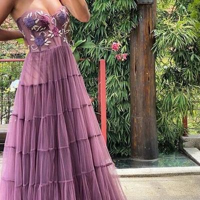 Gorgeous a line embroidery long tulle prom dresses