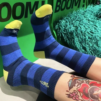 Free Shipping-CARROT STRIPED SOCKS