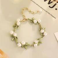 Vintale Lily Flower Jewelry Collection (Earrings/Ring/Necklace) - Thumbnail 2