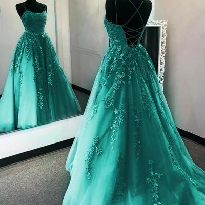 Elegant mermaid tulle prom dress with appliques