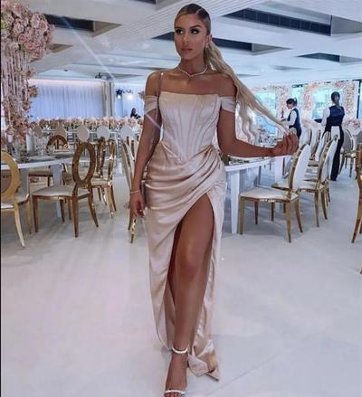 Prom Dresses Scoop Sleeveless A-Line Side Slit Silk Satin Pleated Prom Dresses With Zipper Back vestidos de fiesta de noche