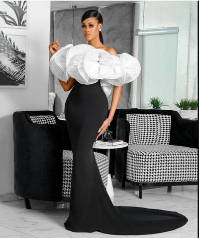Plus Size Arabic Aso Ebi Black Stylish Sexy Prom Dresses Mermaid Strapless Satin Evening Formal Party Second Reception Gowns