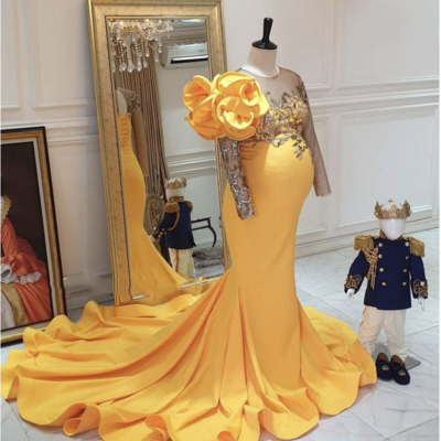 Yellow pregnant dresses with sleeves  - Thumbnail 1