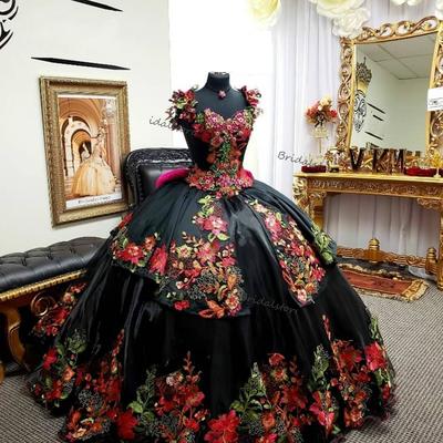 Vintage black embroidery quinceanera dresses mexican ball gown appliques lace prom dress corset vestidos de 15 anos formal women party