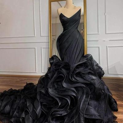 Black gothic mermaid wedding dresses cathedral train organza lace-up corset princess ruffles skirt plus size bridal gowns