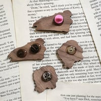 Mossy Bones wood pins - Thumbnail 7