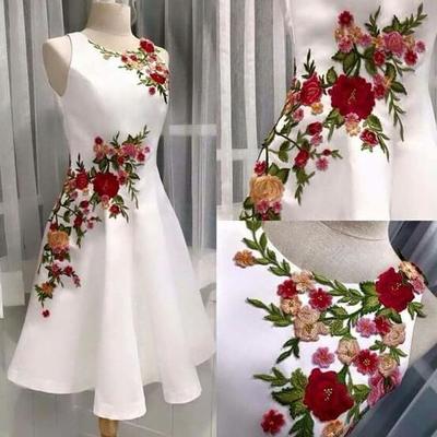 Embroidery a-line flowered short homecoming dress - Thumbnail 2