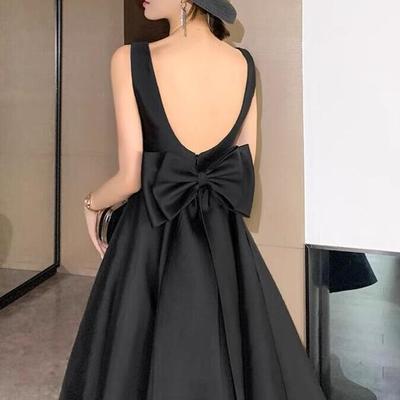 Simple tea length black prom dress with bow - Thumbnail 3