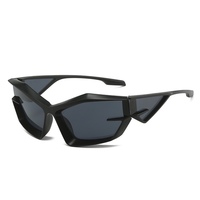 Y2K CYBER SUNGLASSESS - Thumbnail 4