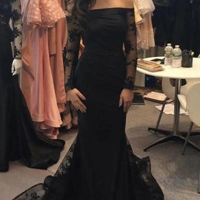 Mermaid long sleeves black prom dress with lace applique - Thumbnail 2