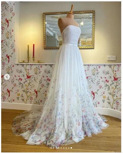 A Line Flower Floral Lace Wedding Dress Wedding Bridal Gowns