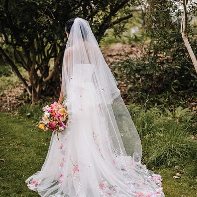 Beautiful stapless flower floral 3d handmade flowers wedding gowns(include the veil) 