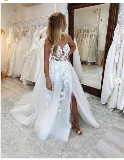 Ball Gown Lace Appliques Wedding Dress Bridal Gown