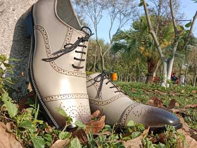 Hot Sale Men's Hand Stitch Two Tone Cap Toe Brogue Leather Lace Up Formal Shoes