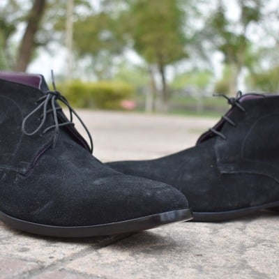 Luxury men's hand stitch black chukka genuine suede boot, lace up formal boot