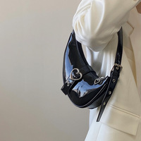 Y2K Crescent Shoulder Bag - Thumbnail 5