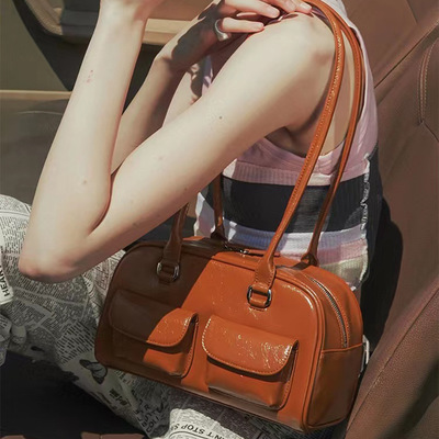 Pocket Front Elegant Shoulder Bag