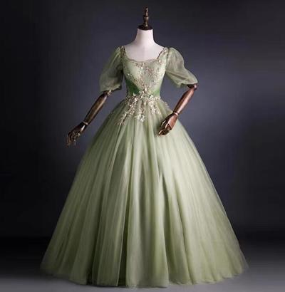 Vintage Ball Gown Green puffed Sleeve Evening Dresses With Lace