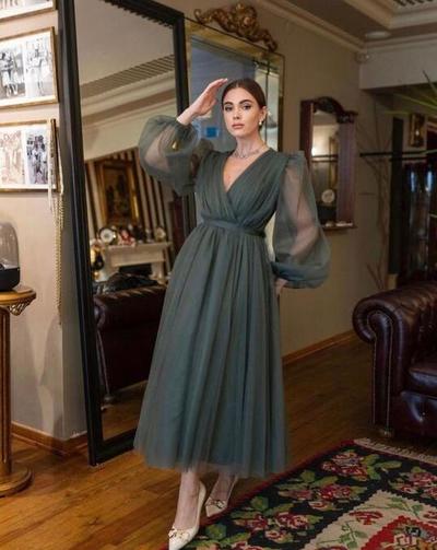 Elegant Women Sexy Tea Length Long Sleeves Party Dresses