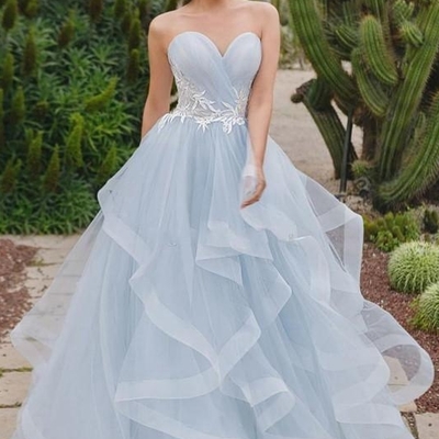 Exquisite strapless blue wedding dresses with sweep train lace applique beach wedding dresses chic tiered tulle ball gown wedding dresses,1553