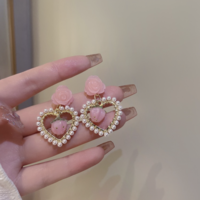 Beautiful Rose & Strawberry Pearl Earrings - Thumbnail 5