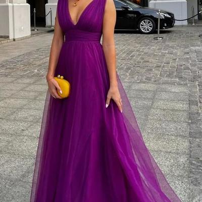 Floor-length a-line v-neck strap sleeveless prom dress
