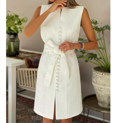 Sweet White Sleeveless Slim Dress